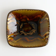 画像をギャラリービューアに読み込む, 飴釉スリップウェア四方皿 / 柴田雅章