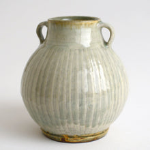 Load image into Gallery viewer, 白掛鎬手耳付壺 / 柴田雅章