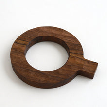 画像をギャラリービューアに読み込む, 鍋敷(Φ120 / ウォールナット) / 藤崎均