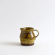 Load image into Gallery viewer, 飴釉流描ミルク注 / 柴田雅章