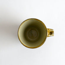 Load image into Gallery viewer, 飴釉掛分流描マグカップ / 柴田雅章