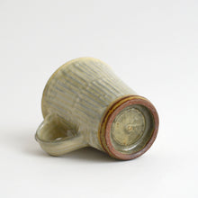 Load image into Gallery viewer, 白掛鎬手マグカップ / 柴田雅章