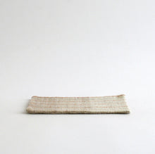 Load image into Gallery viewer, うつわ敷き 細長 (羊毛 / 亜麻) / 滝沢都
