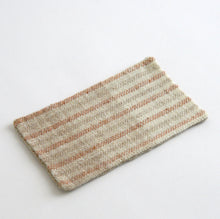 Load image into Gallery viewer, うつわ敷き 細長 (羊毛 / 亜麻) / 滝沢都