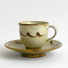 Load image into Gallery viewer, 白掛流描デミタス碗皿 / 柴田雅章