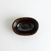 Load image into Gallery viewer, 飴釉流描楕円小鉢 / 柴田雅章