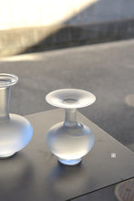 画像をギャラリービューアに読み込む, 長頸壷 / 瀬沼健太郎