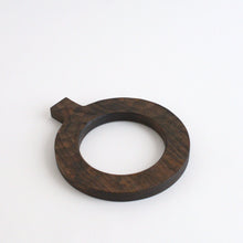 Load image into Gallery viewer, 鍋敷(Φ150 / クラロウォールナット) / 藤崎均