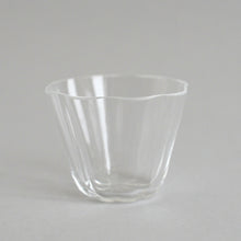 画像をギャラリービューアに読み込む, 輪花杯4cm. / 小林裕之・希