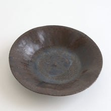 画像をギャラリービューアに読み込む, 黒釉皿S / 森本仁