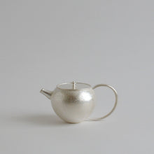 画像をギャラリービューアに読み込む, Tea Pot / 鎌田奈穂