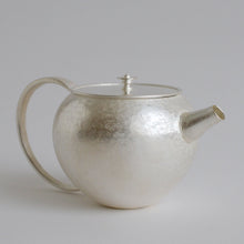 画像をギャラリービューアに読み込む, Tea Pot / 鎌田奈穂