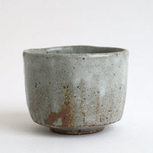 Load image into Gallery viewer, 灰釉小服茶碗 / 森本仁