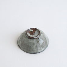 画像をギャラリービューアに読み込む, 灰釉ぐい呑 / 森本仁
