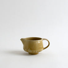 Load image into Gallery viewer, 黄灰釉ピッチャー / 森本仁