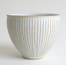Load image into Gallery viewer, しのぎ丸カップ(白)/ 北岡幸士