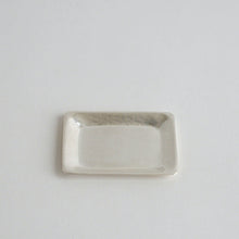 画像をギャラリービューアに読み込む, small plate / 鎌田奈穂