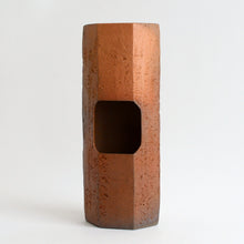 Load image into Gallery viewer, 備前花器 / 森本仁