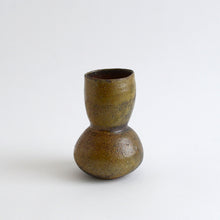 Load image into Gallery viewer, 備前花器 / 森本仁