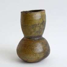 Load image into Gallery viewer, 備前花器 / 森本仁