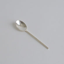 画像をギャラリービューアに読み込む, spoon / 鎌田奈穂