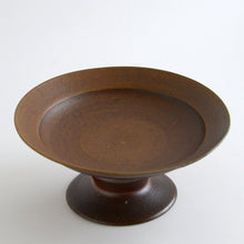 Load image into Gallery viewer, 備前台付皿 / 森本仁