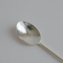 画像をギャラリービューアに読み込む, spoon / 鎌田奈穂