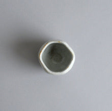 Load image into Gallery viewer, 粉引ぐい呑 / 森本仁