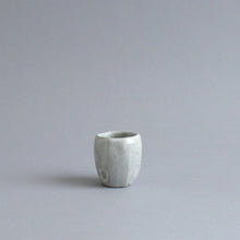 Load image into Gallery viewer, 粉引ぐい呑 / 森本仁