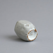 Load image into Gallery viewer, 粉引ぐい呑 / 森本仁