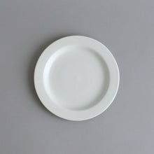 画像をギャラリービューアに読み込む, 洋皿中(白) / 高久敏士