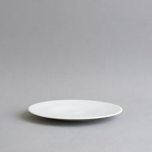 画像をギャラリービューアに読み込む, 皿(白) / 高久敏士