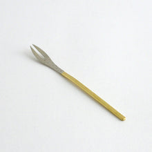 画像をギャラリービューアに読み込む, 刻印カトラリー(フォーク) / moe matsuda