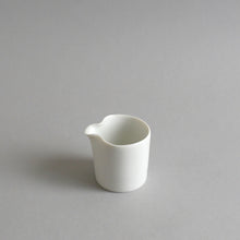 画像をギャラリービューアに読み込む, 片口角小(白) / 高久敏士