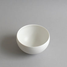 画像をギャラリービューアに読み込む, 丸飯碗大(白) / 高久敏士