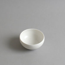 Load image into Gallery viewer, 丸飯碗小(白) / 高久敏士