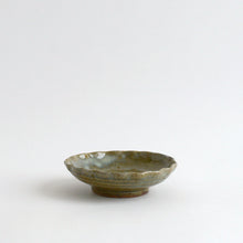 画像をギャラリービューアに読み込む, 花形4.5寸皿 / 西持田窯