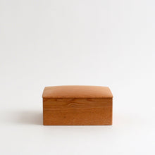 Load image into Gallery viewer, 欅角箱 / 中沢学