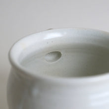 画像をギャラリービューアに読み込む, 白磁片口 / 高木剛