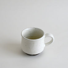 Load image into Gallery viewer, 粉引きマグカップ / 高木剛