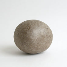 Load image into Gallery viewer, はりこ石 丸小 (いがそめ) / 備中和紙