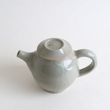 画像をギャラリービューアに読み込む, 青磁ポット / 高木剛
