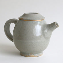 画像をギャラリービューアに読み込む, 青磁ポット / 高木剛