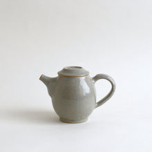 Load image into Gallery viewer, 青磁ポット / 高木剛