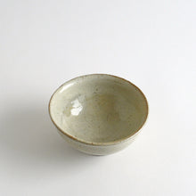 Load image into Gallery viewer, 無地刷毛目碗 / 池本窯