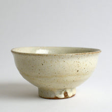 Load image into Gallery viewer, 無地刷毛目碗 / 池本窯