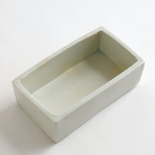 Load image into Gallery viewer, 角ふた物(バター) / 池本窯