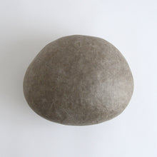 Load image into Gallery viewer, はりこ石 大(いがそめ) / 備中和紙