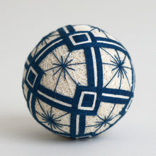 Load image into Gallery viewer, てまり大(三角) / 倉敷てまり