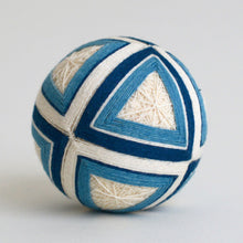 Load image into Gallery viewer, てまり小/多色(三角重ね) / 倉敷てまり